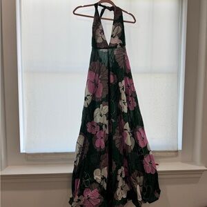 Manuhealii Evergreen Dress with Pink and White Accents